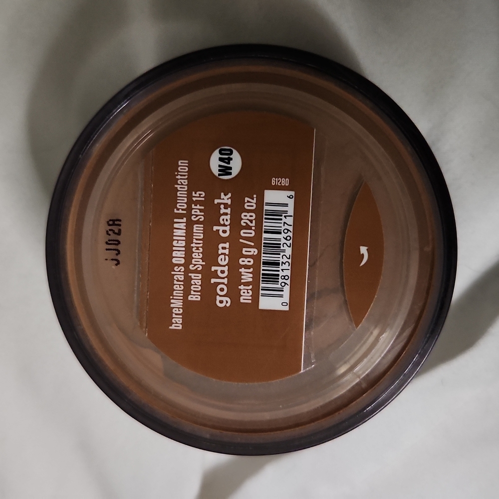 NEW Bare Minerals W40 Golden Dark Foundation